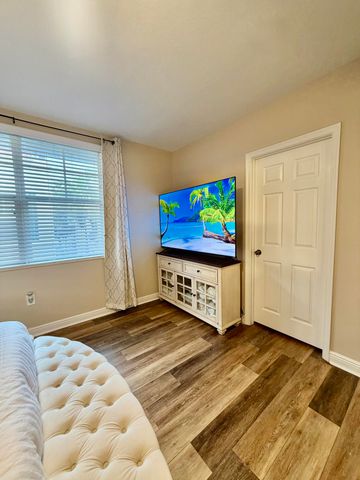 1033 NE 17th Way 2003, Fort Lauderdale, FL 33304