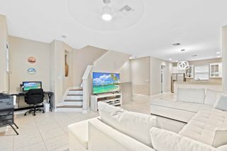 1033 NE 17th Way 2003, Fort Lauderdale, FL 33304