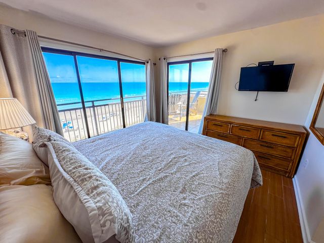 2209 S Ocean Blvd. S PH4, North Myrtle Beach, SC 29582