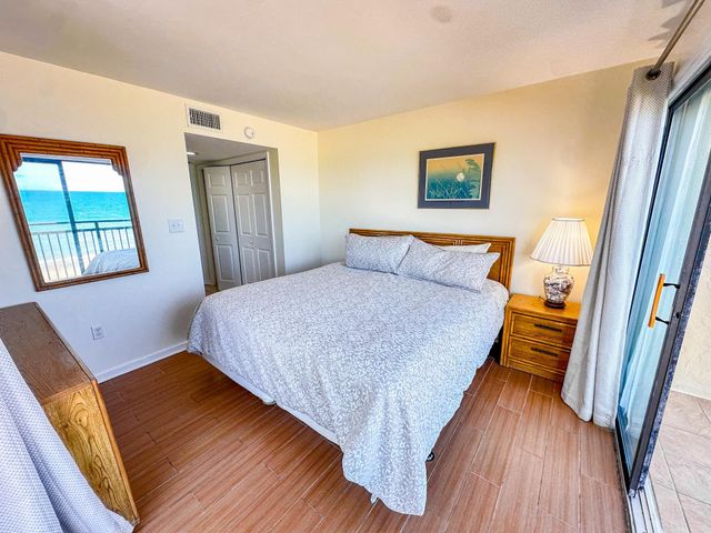 2209 S Ocean Blvd. S PH4, North Myrtle Beach, SC 29582