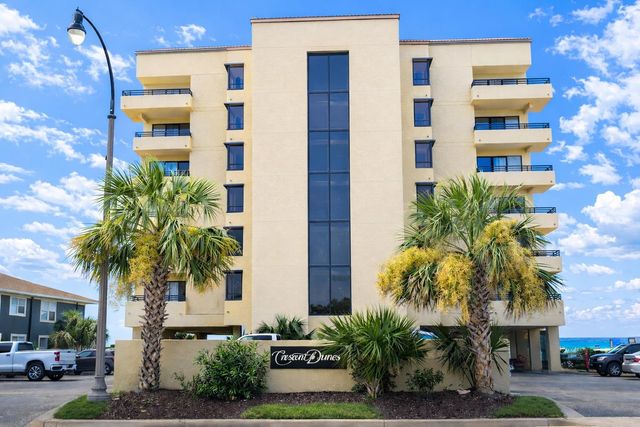 2209 S Ocean Blvd. S PH4, North Myrtle Beach, SC 29582