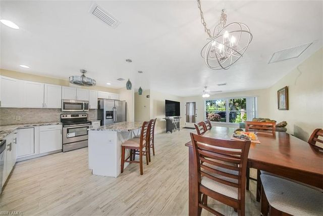 2130 Golden Gate BLVD W, Naples, FL 34120