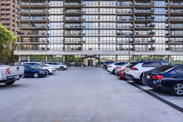 600 E Admiral Boulevard 305, Kansas City, MO 64106