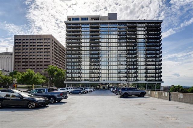 600 E Admiral Boulevard 305, Kansas City, MO 64106