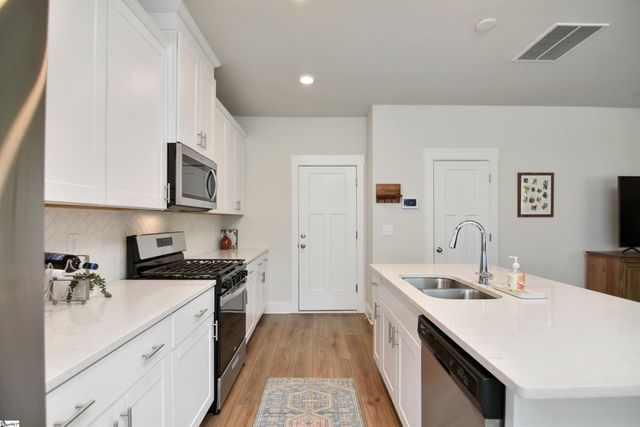 105 Boren Way, Greenville, SC 29607