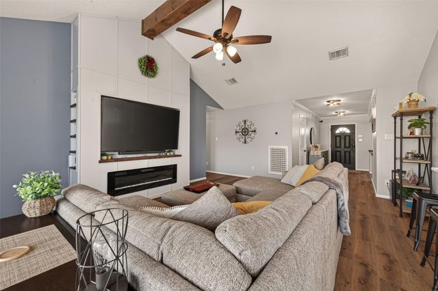 7730 Kempsey Lane, Houston, TX 77040