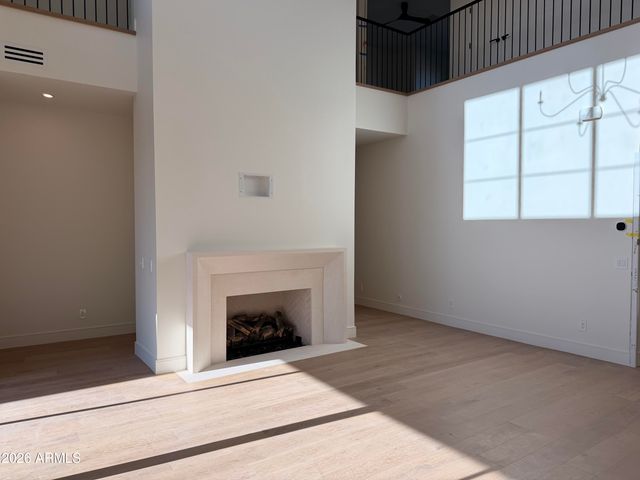 4030 N 49TH Street, Phoenix, AZ 85018