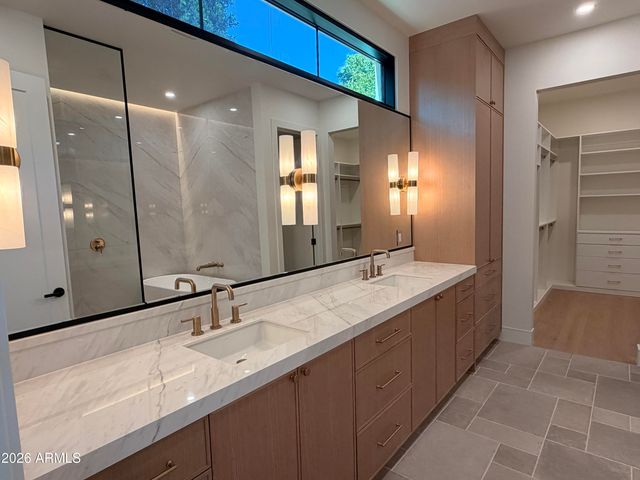 4030 N 49TH Street, Phoenix, AZ 85018