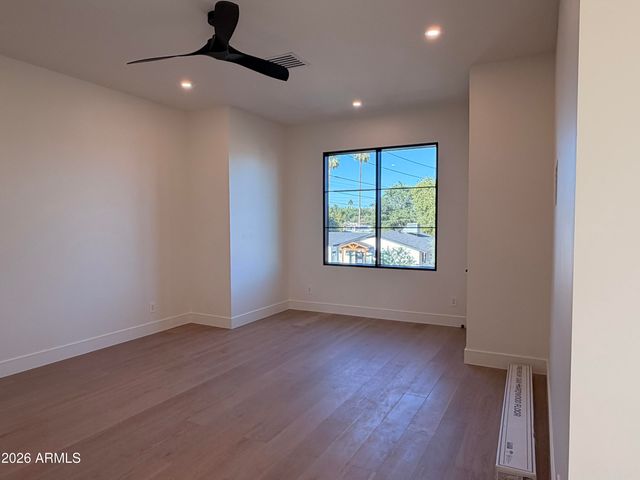 4030 N 49TH Street, Phoenix, AZ 85018