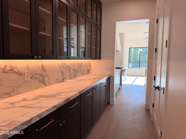 4030 N 49TH Street, Phoenix, AZ 85018