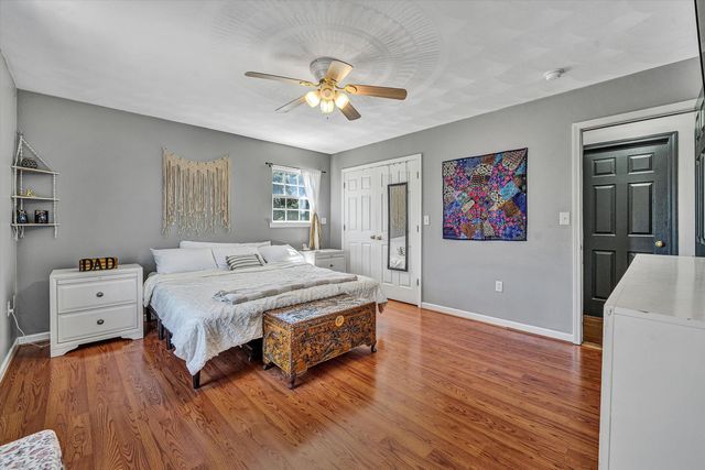 2210 Isle Of Pines DR, Moneta, VA 24121