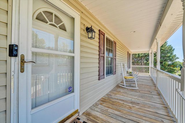 2210 Isle Of Pines DR, Moneta, VA 24121