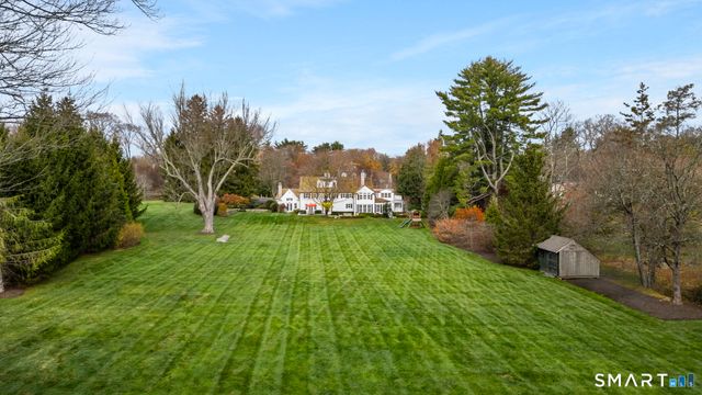 32 West Road, New Canaan, CT 06840