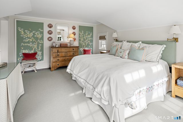 32 West Road, New Canaan, CT 06840