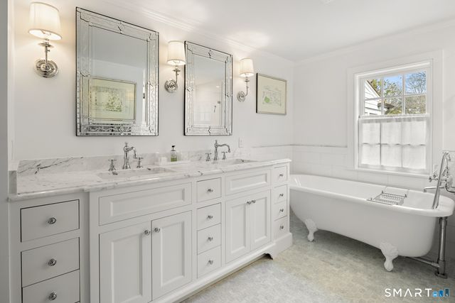 32 West Road, New Canaan, CT 06840