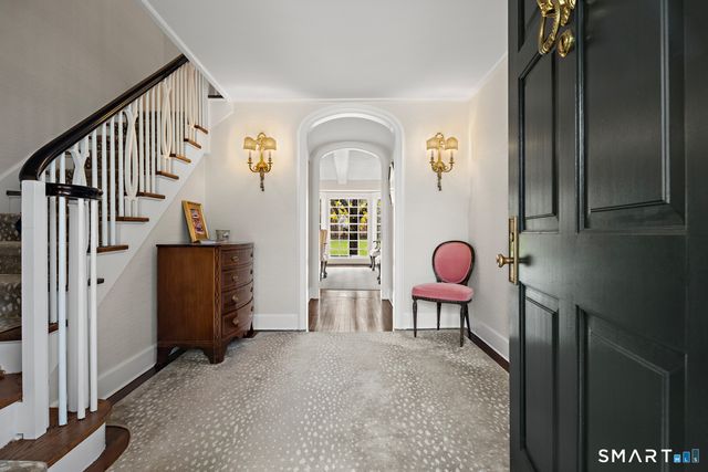 32 West Road, New Canaan, CT 06840