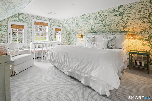 32 West Road, New Canaan, CT 06840