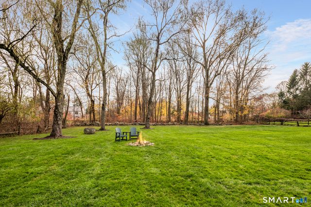 32 West Road, New Canaan, CT 06840