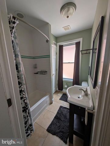33 CENTRE AVE, West Norriton, PA 19403