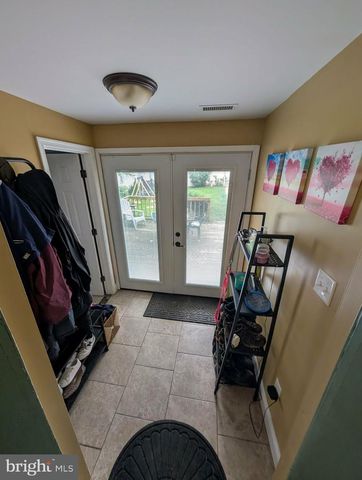 33 CENTRE AVE, West Norriton, PA 19403