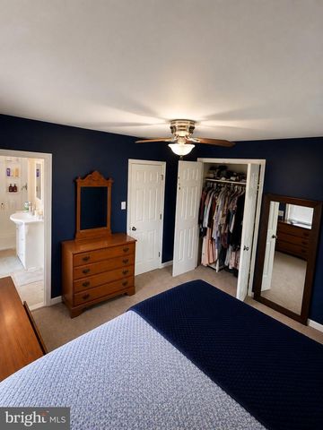 33 CENTRE AVE, West Norriton, PA 19403