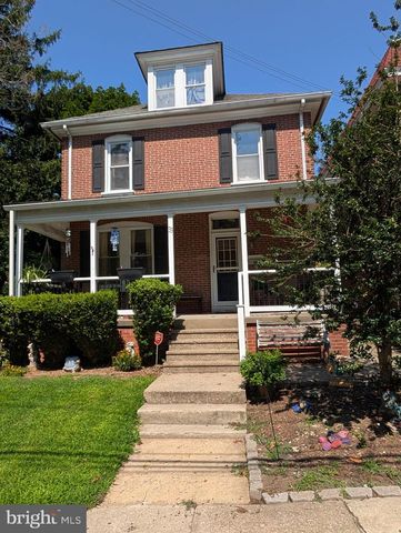 33 CENTRE AVE, West Norriton, PA 19403