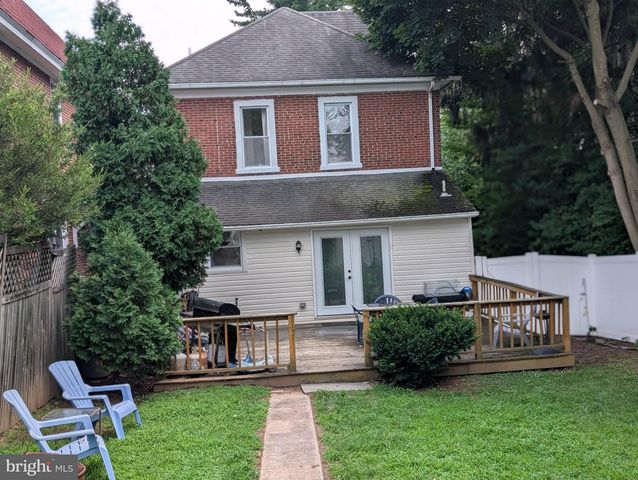 33 CENTRE AVE, West Norriton, PA 19403