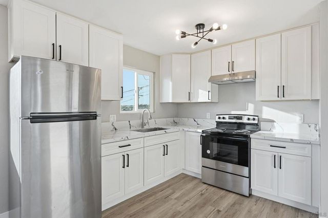 204 12 S Pardee, San Diego, CA 92113