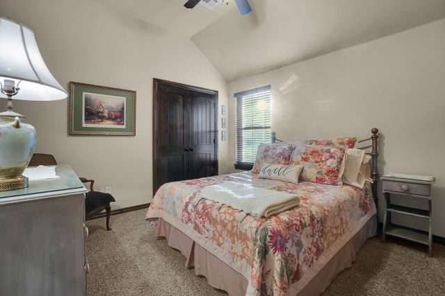 2109 Pinnacle Drive, Weatherford, OK 73096