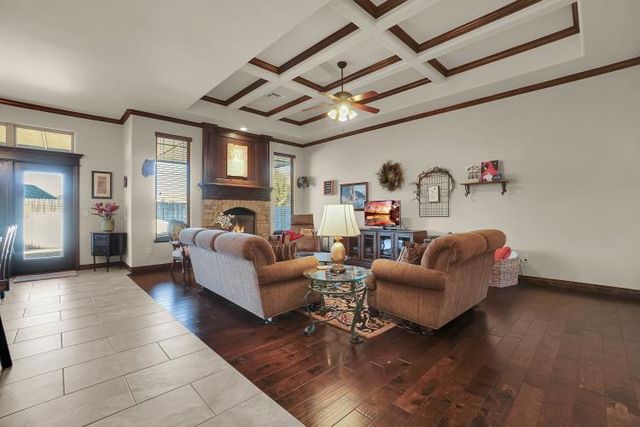 2109 Pinnacle Drive, Weatherford, OK 73096