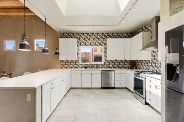 32 Calle Lemita, Santa Fe, NM 87507