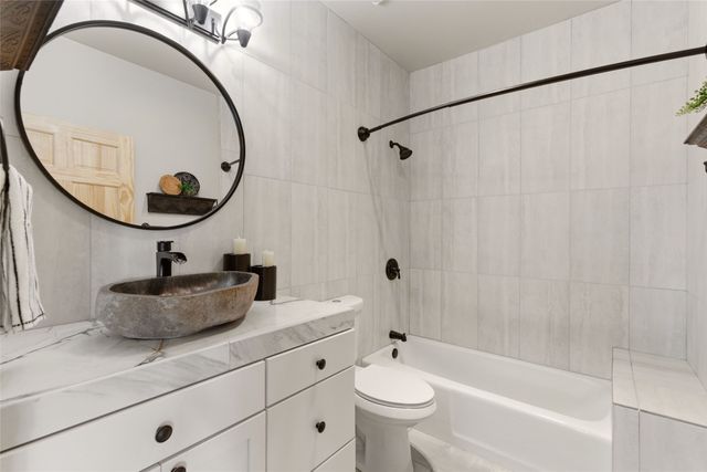 32 Calle Lemita, Santa Fe, NM 87507