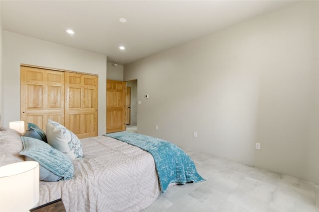 32 Calle Lemita, Santa Fe, NM 87507