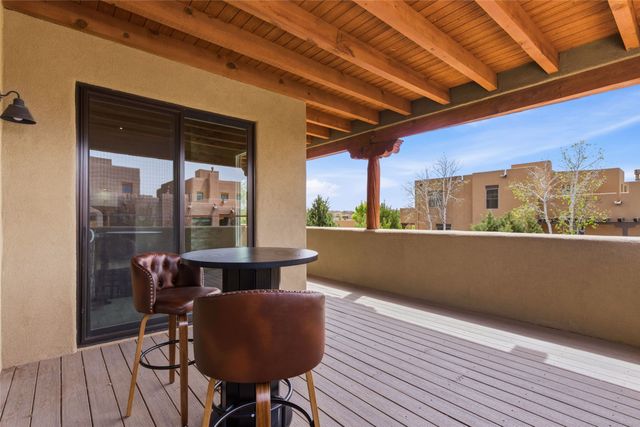 32 Calle Lemita, Santa Fe, NM 87507