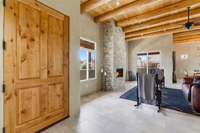 32 Calle Lemita, Santa Fe, NM 87507