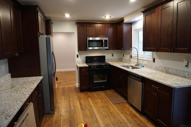 34711 Valley Forge Drive, Farmington, MI 48331
