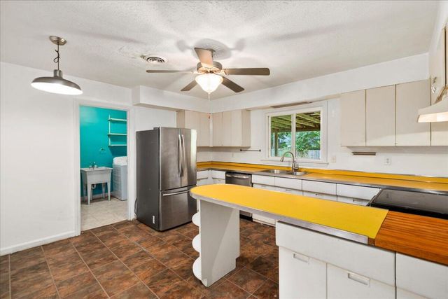 2333 Southview Drive, Lexington, KY 40503