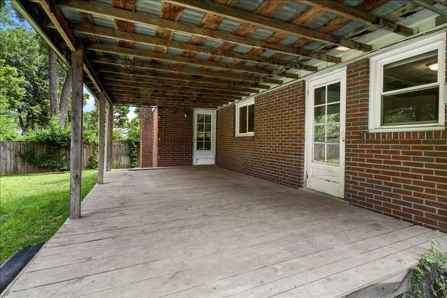 2333 Southview Drive, Lexington, KY 40503