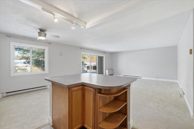 17 Hawthorne Circle, South Burlington, VT 05403