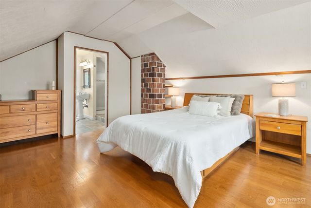 347 NW 52nd Street, Seattle, WA 98107