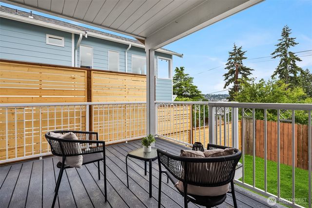 347 NW 52nd Street, Seattle, WA 98107