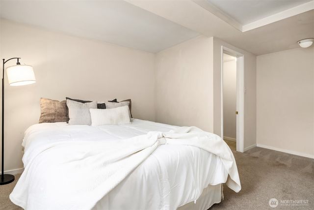 347 NW 52nd Street, Seattle, WA 98107