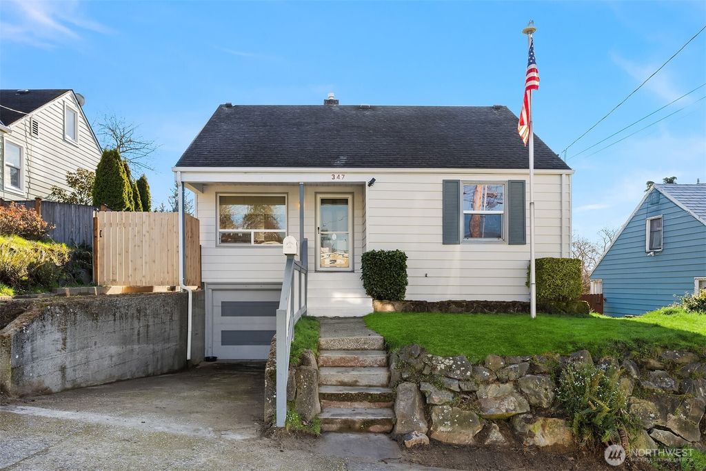 347 NW 52nd Street, Seattle, WA 98107
