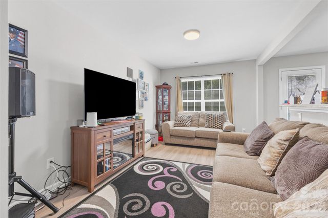 5413 Esther Lane, Charlotte, NC 28214