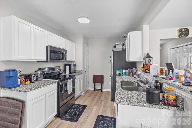 5413 Esther Lane, Charlotte, NC 28214