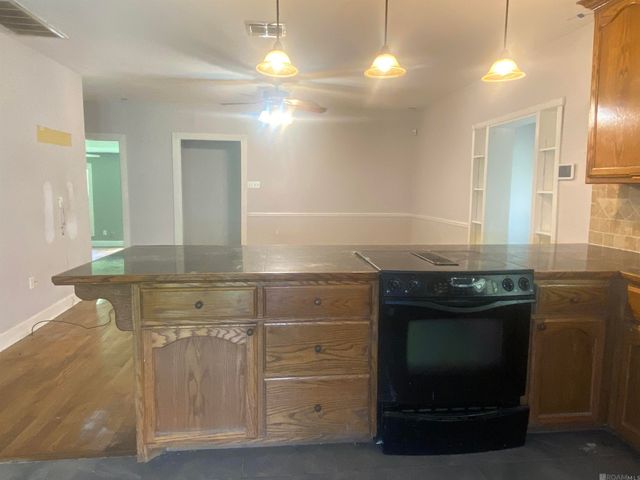 2440 La Hwy 958, Slaughter, LA 70777