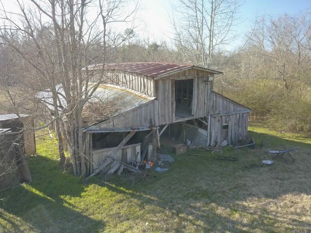 2440 La Hwy 958, Slaughter, LA 70777