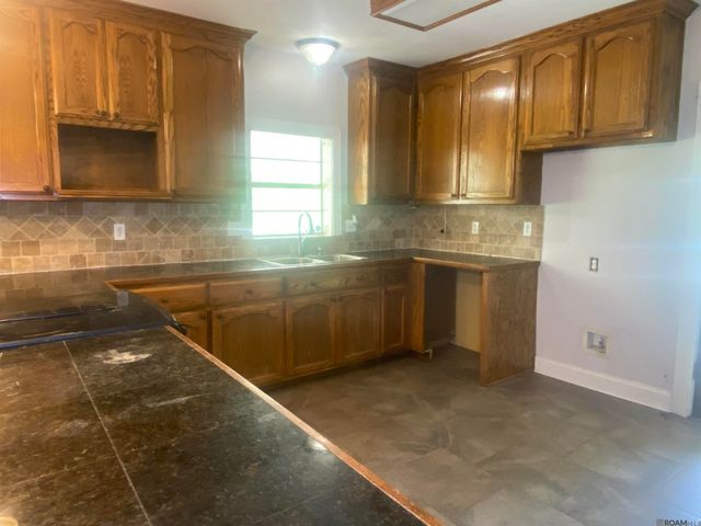 2440 La Hwy 958, Slaughter, LA 70777