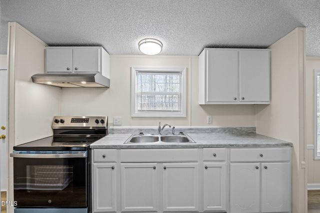 91 Pine Ridge Trail, Henderson, NC 27537