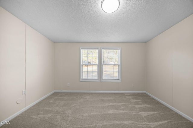 91 Pine Ridge Trail, Henderson, NC 27537